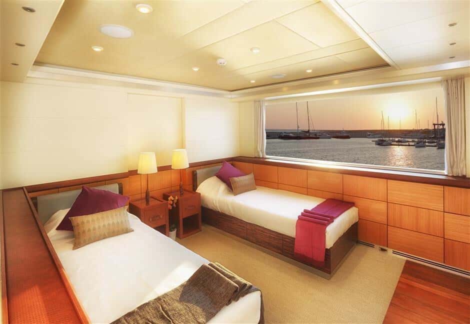 Quaranta luxury yacht for sale 4